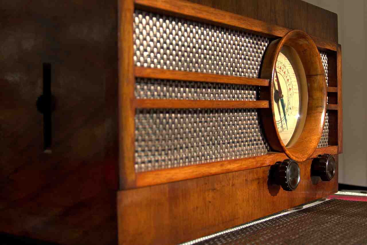 rétro, vieille radio, diffusion de l'air